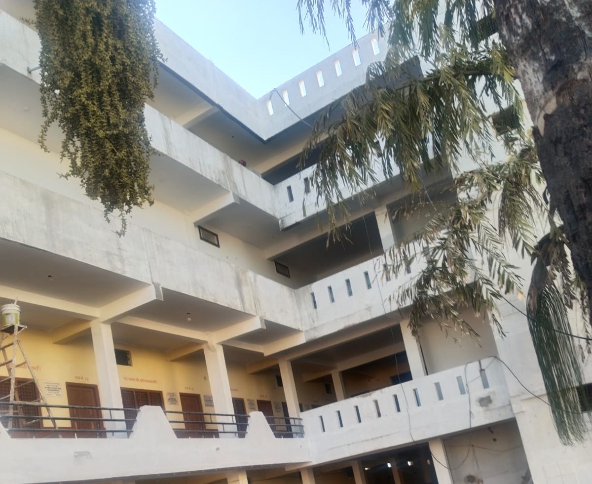 Luxury apartment with modern kitchen